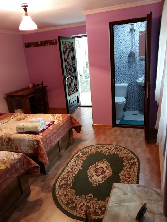 Гостевой дом Панда Кутаиси Экстерьер фото